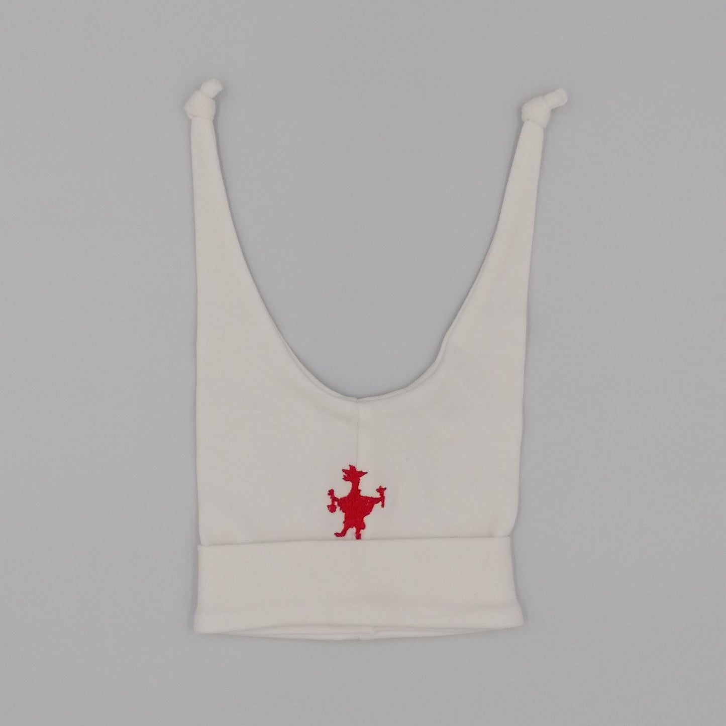 Babymutsje met knoopjes